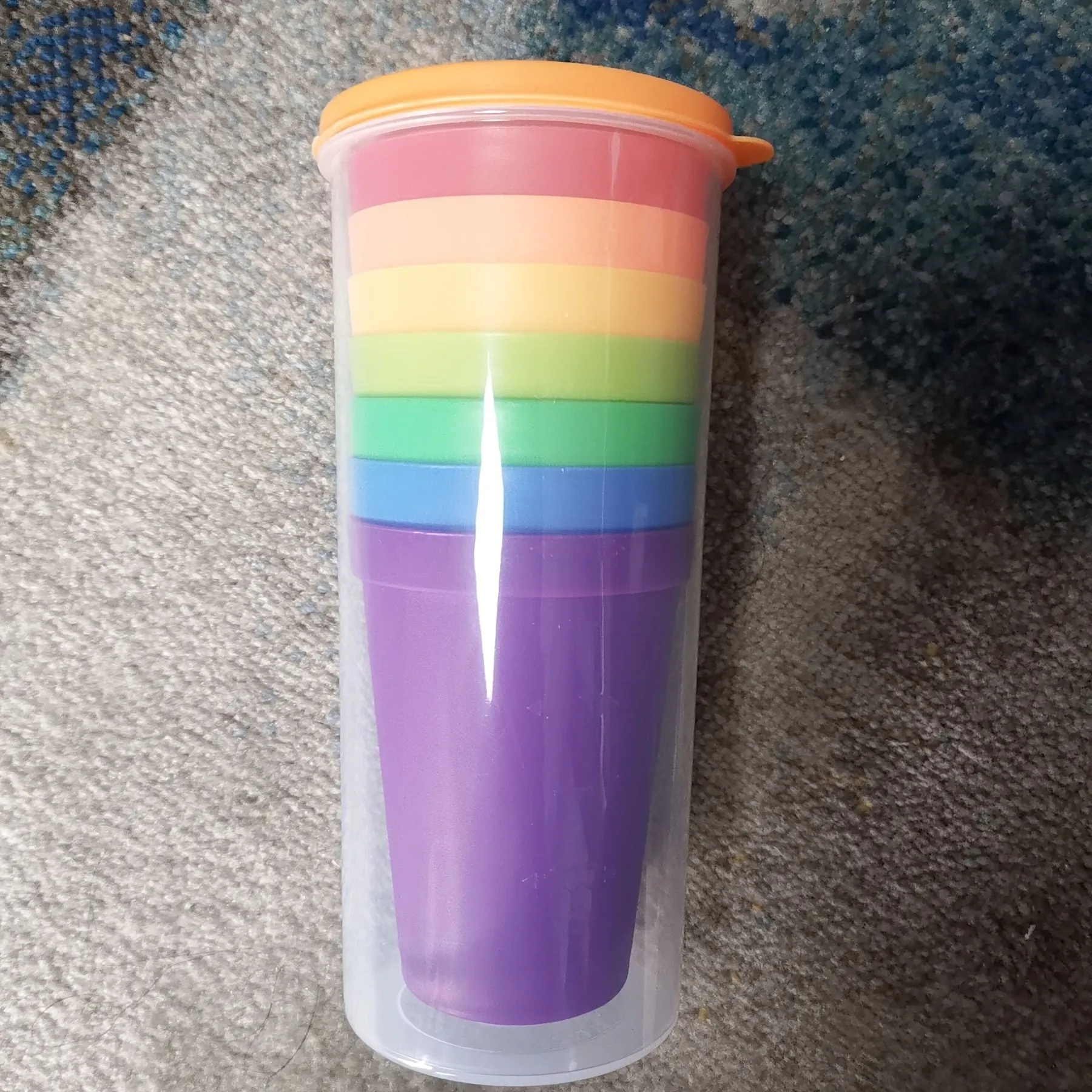 8 Rainbow Cups Reusable Stackable Ideal for Sports and Travel