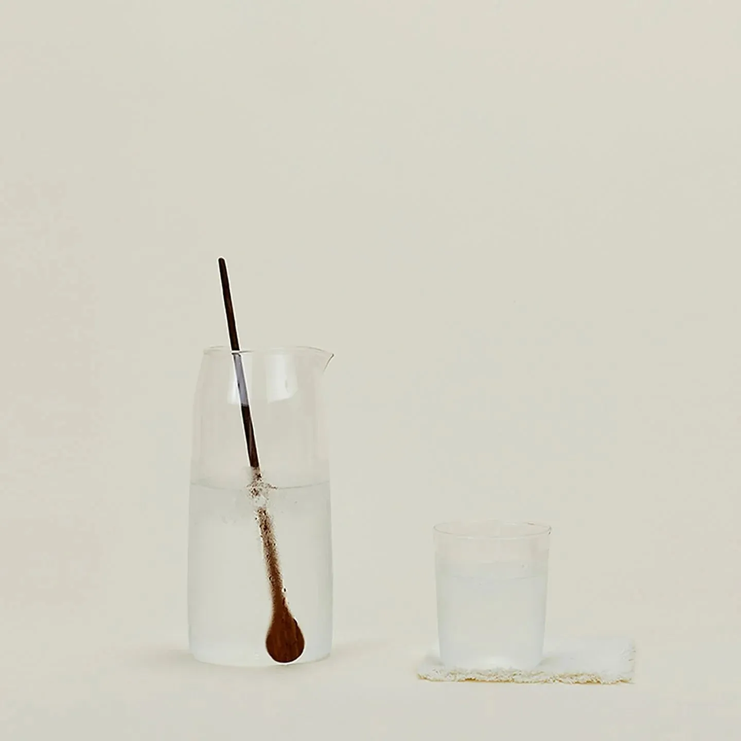 Essential Glassware Pitcher (Clear)