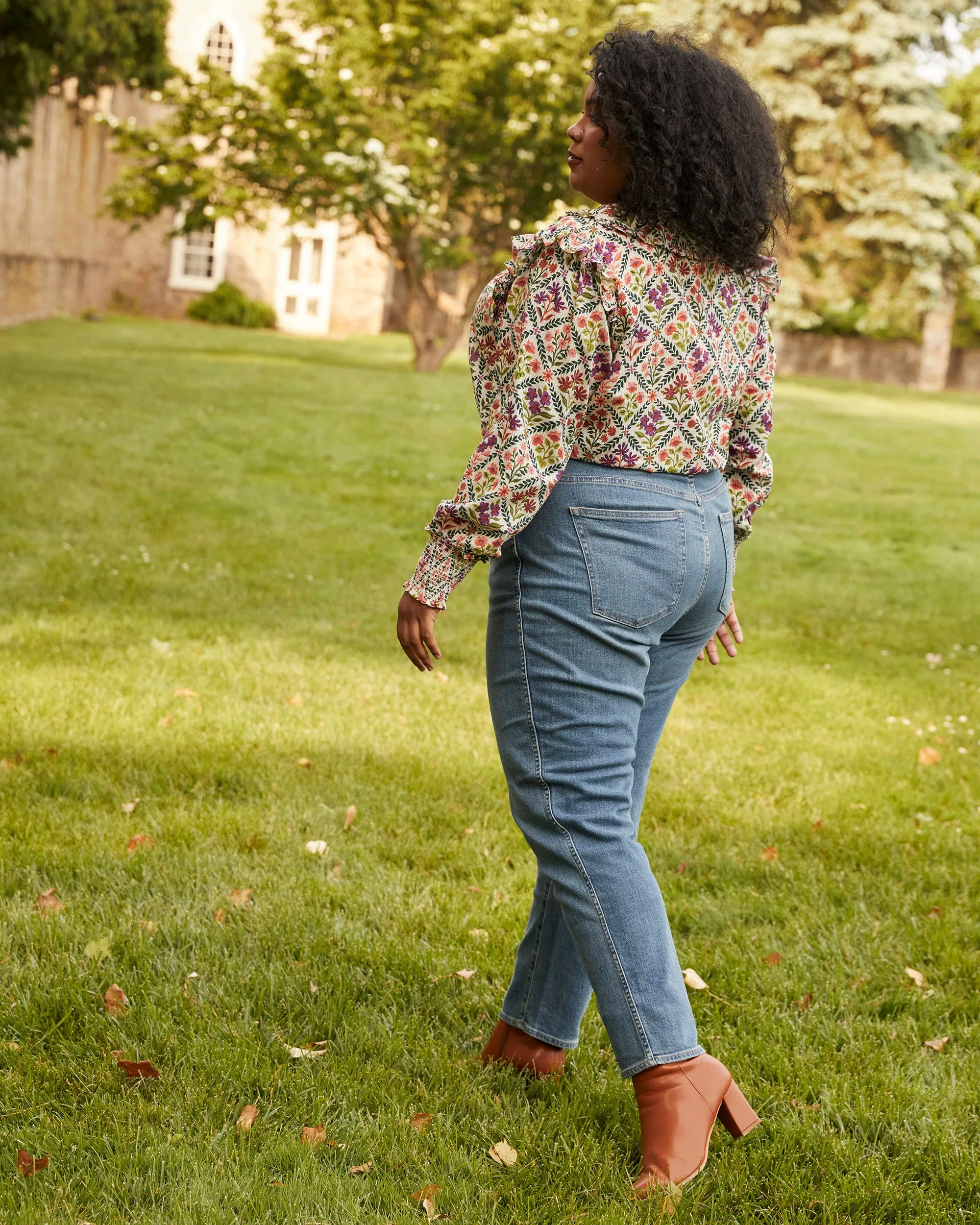Falling for Flowers - Beautiful Views Blouse - Tulip White
