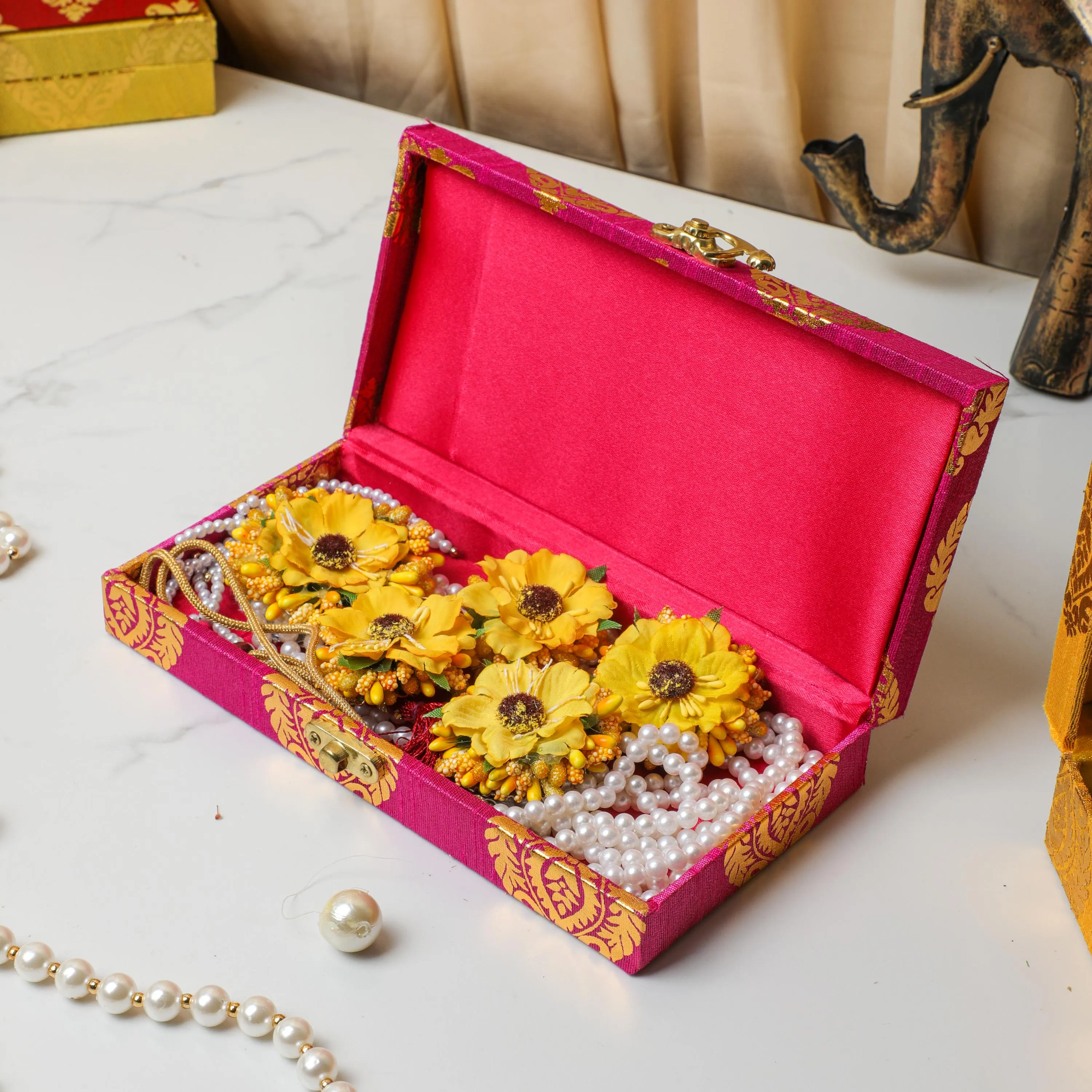 Motif Design Raw Silk Box