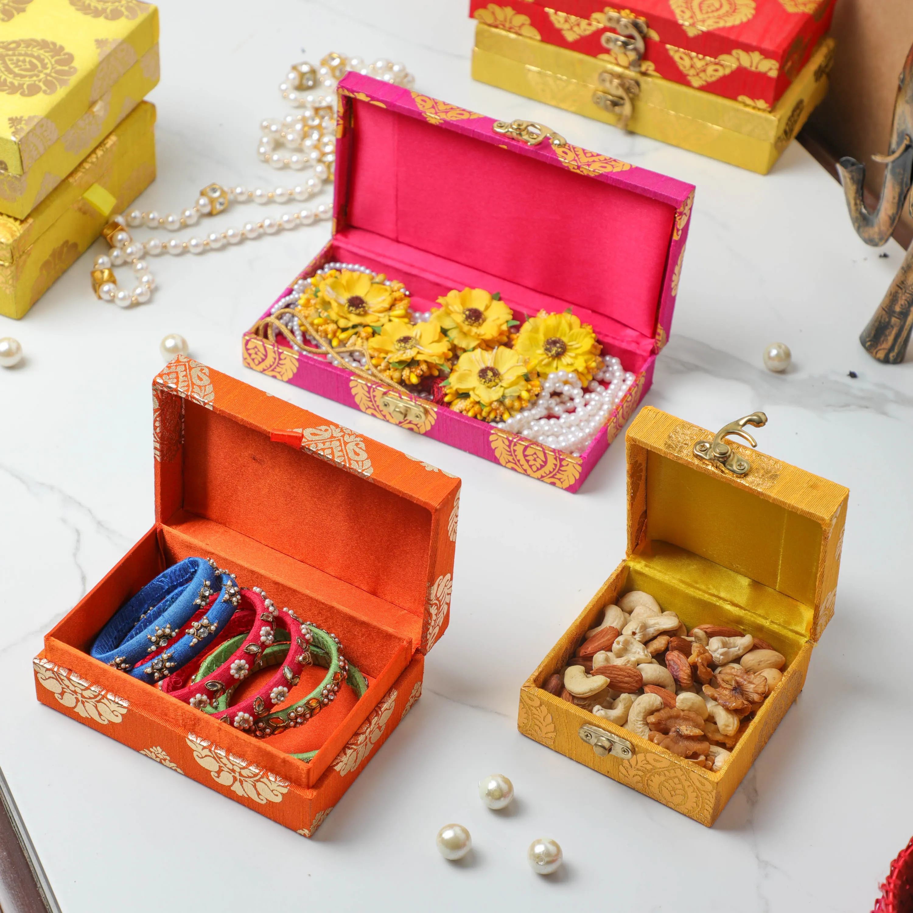 Motif Design Raw Silk Box